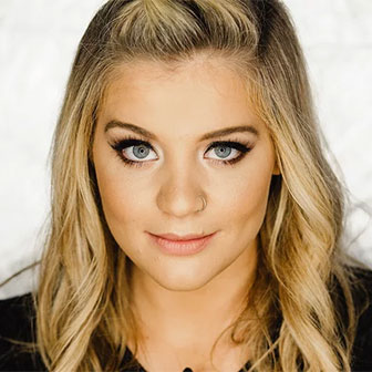 Lauren Alaina