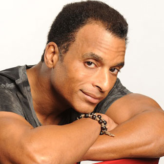 Jon Secada